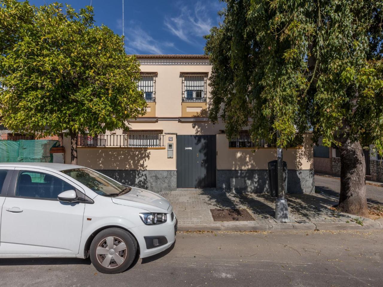 Holiday Nervion: Ciudad Jardin Holiday home