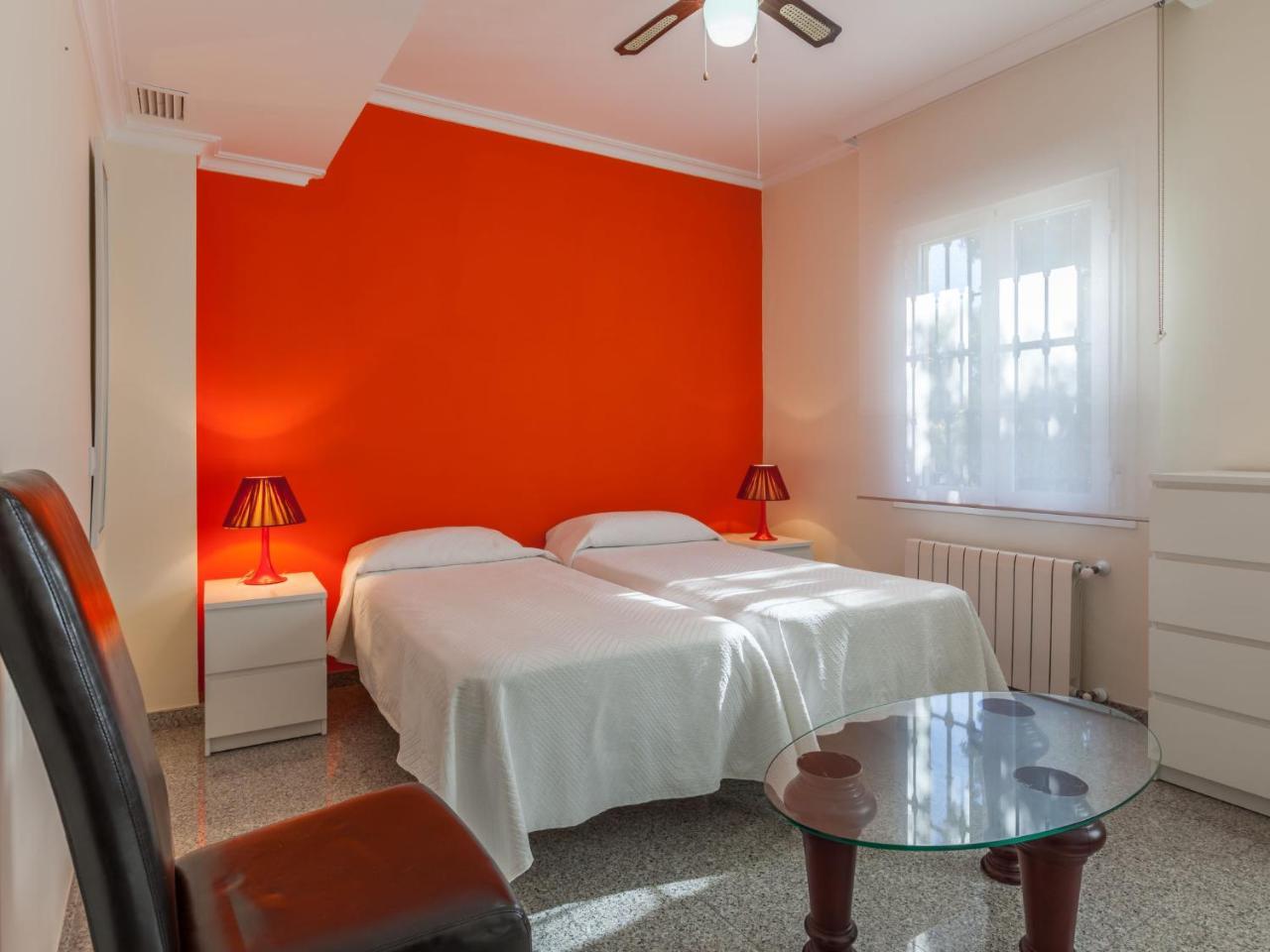 Holiday home Holiday Nervion: Ciudad Jardin