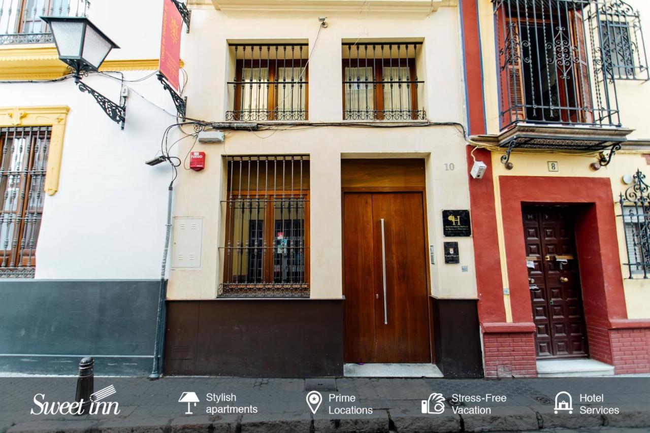 Alameda De Hercules Apartment