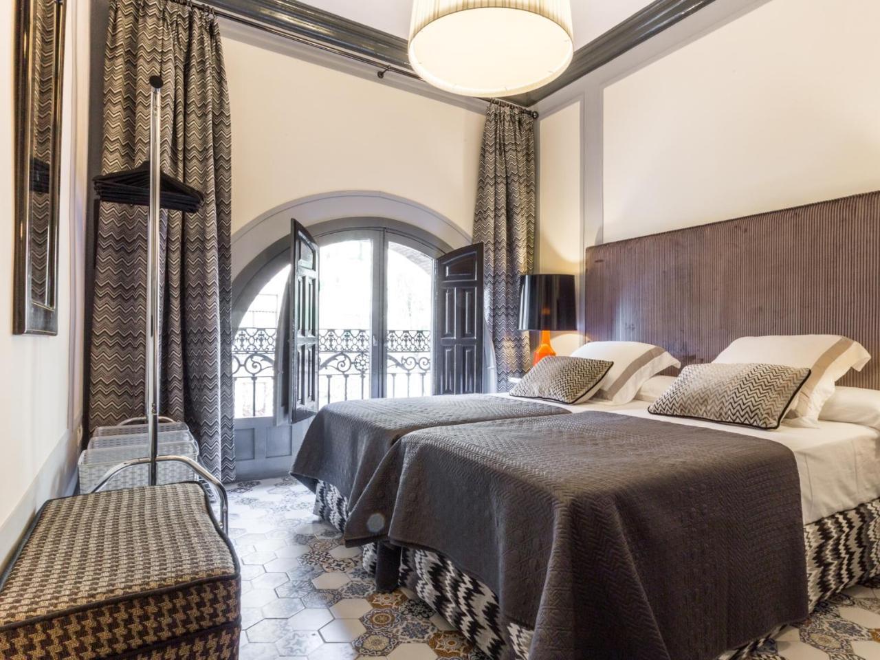 Puerta De La Victoria Apartment