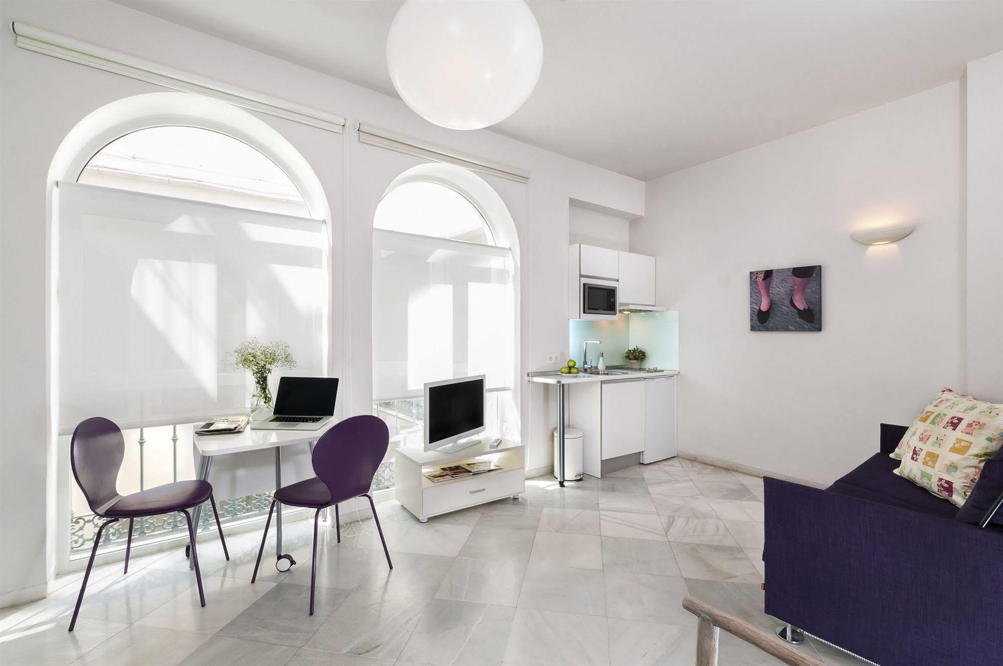 Apartment Plaza