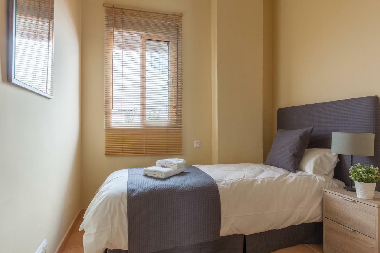 Blossom Elegant And Bright 2 - 4px Apartment