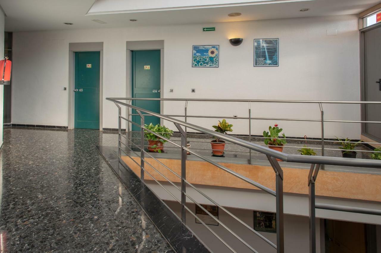 Residencia Sagrado Corazon Guest house *