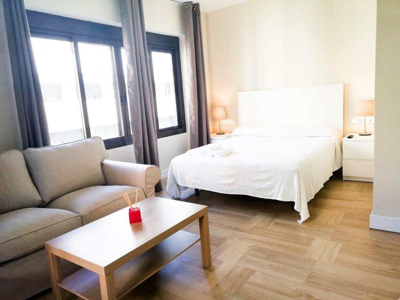 Triana Luxury Apartahotel *