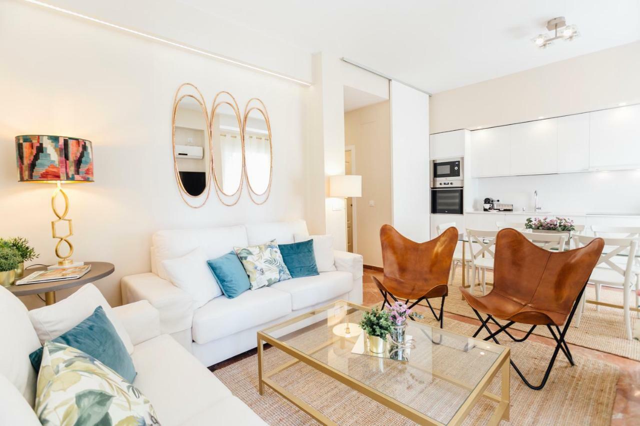 Stylish And Wide- 3bdr 3bth- Remedios Apartamento