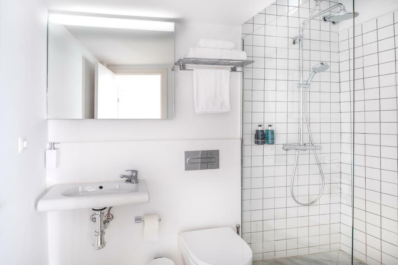 Slow Suites Alameda Apartment