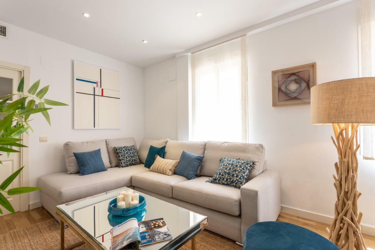 Genteel Francos Apartment