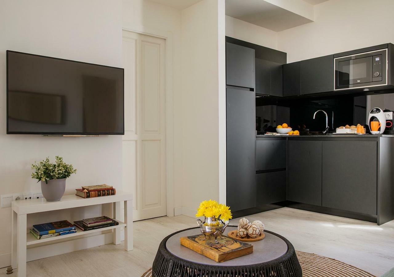Santa Paula Pool & Luxury Apartment *