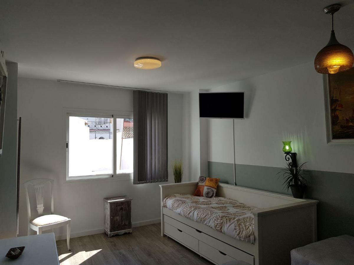 Calle Adolfo Cuellar Apartment Seville