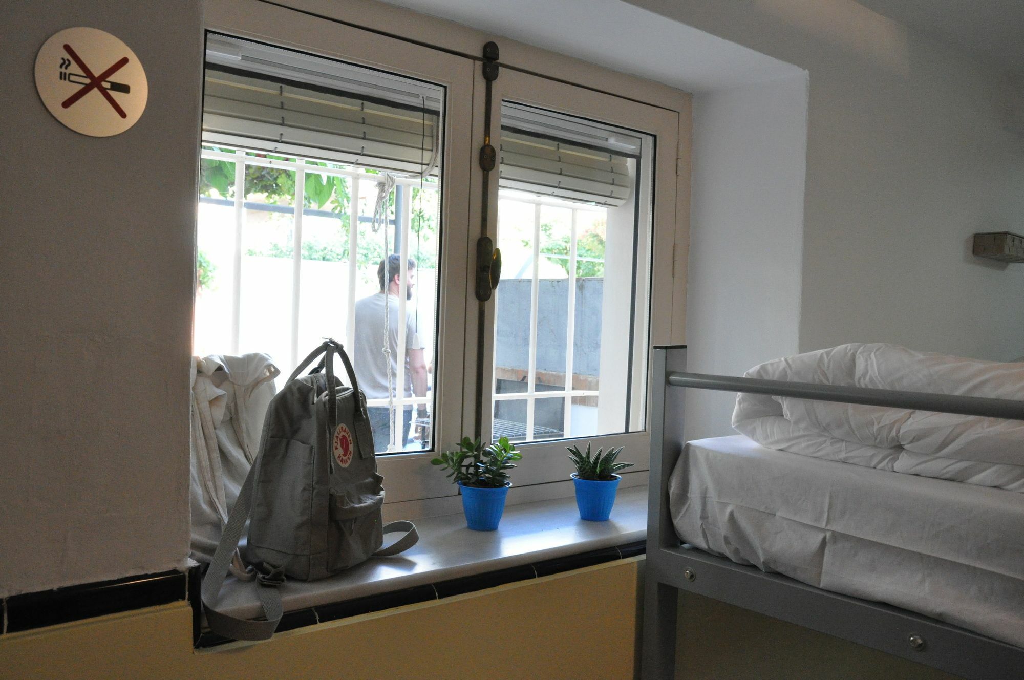 Hostel Lemon Garden *