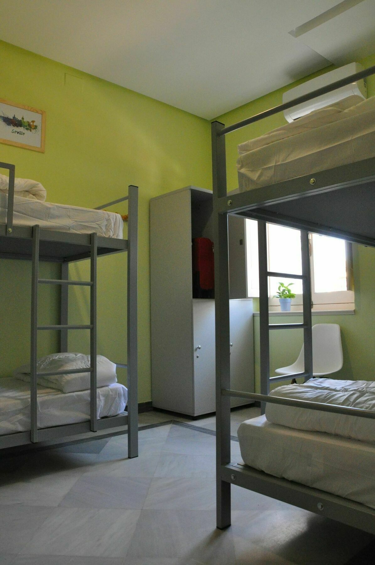 Hostel Lemon Garden *