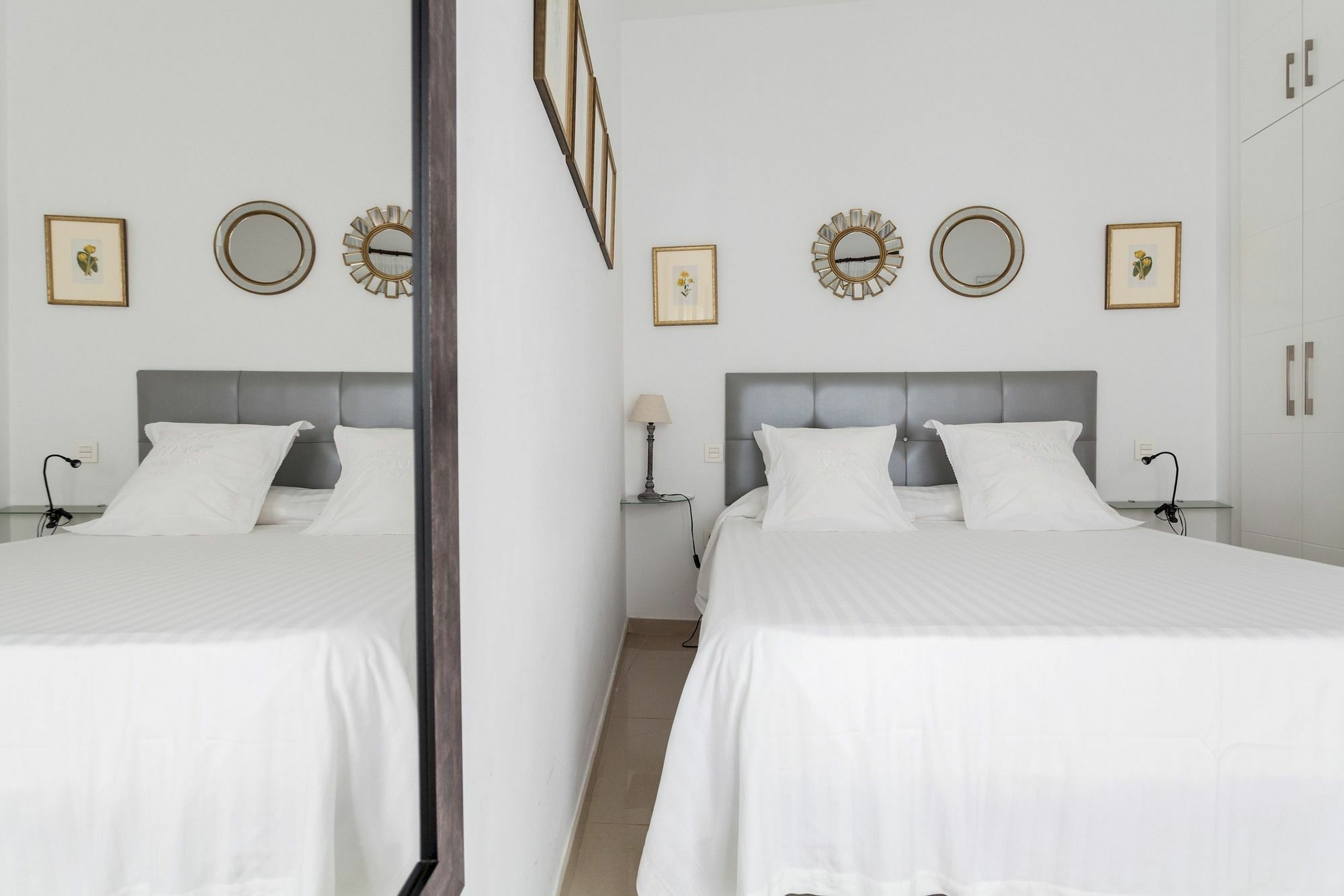 - Plaza Nueva Apartment Seville