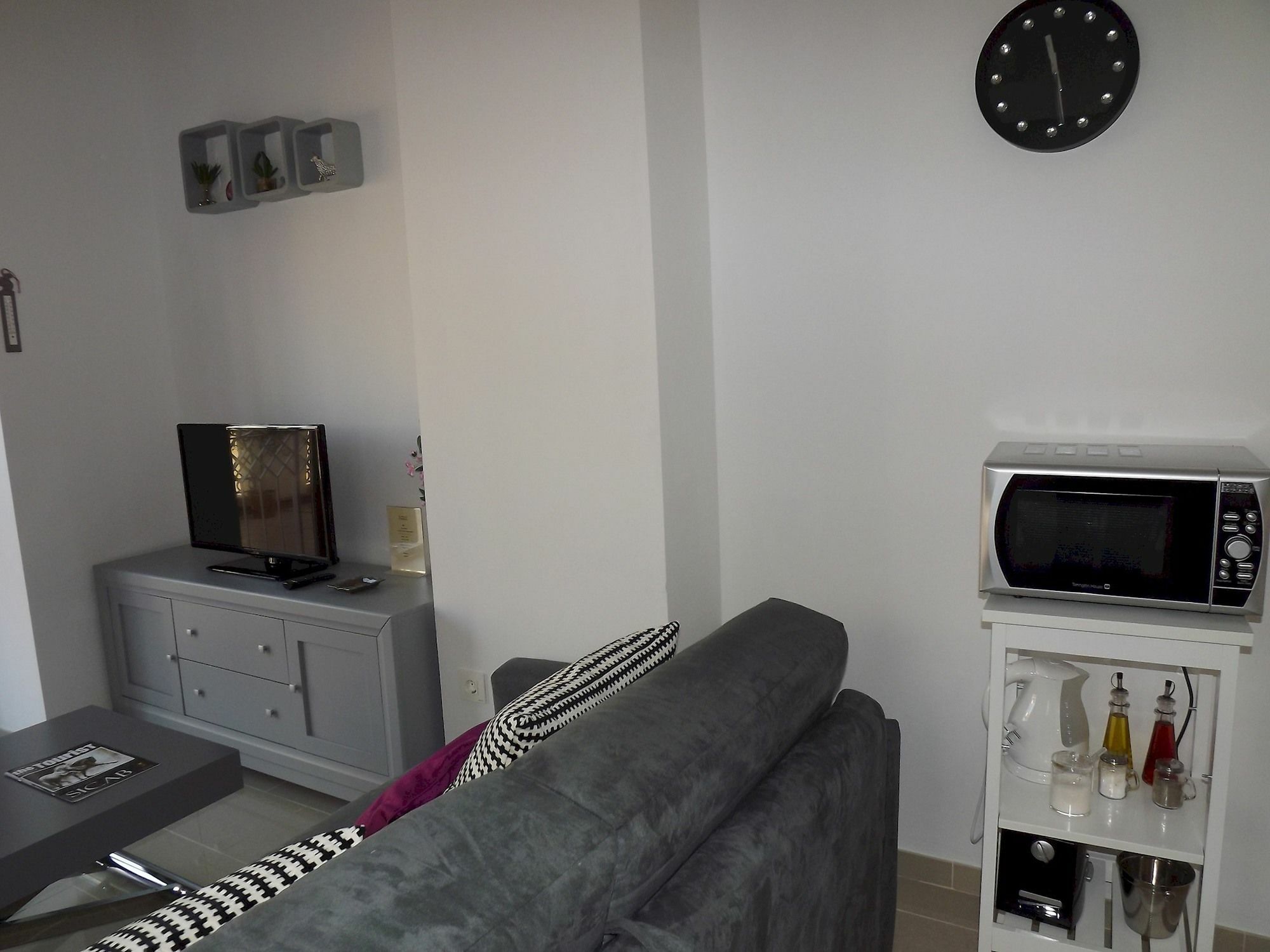 - Plaza Nueva Apartment Seville