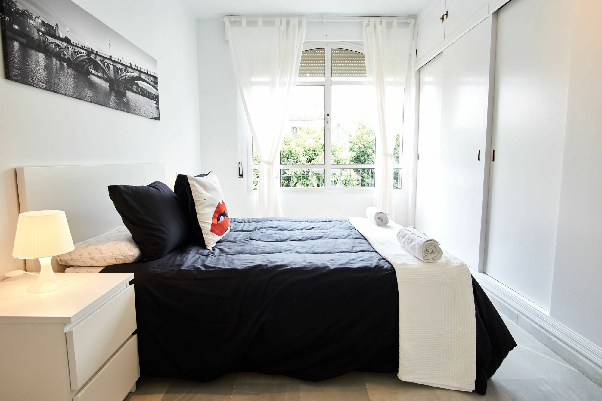 Comodo Y Amplio En Triana Apartment