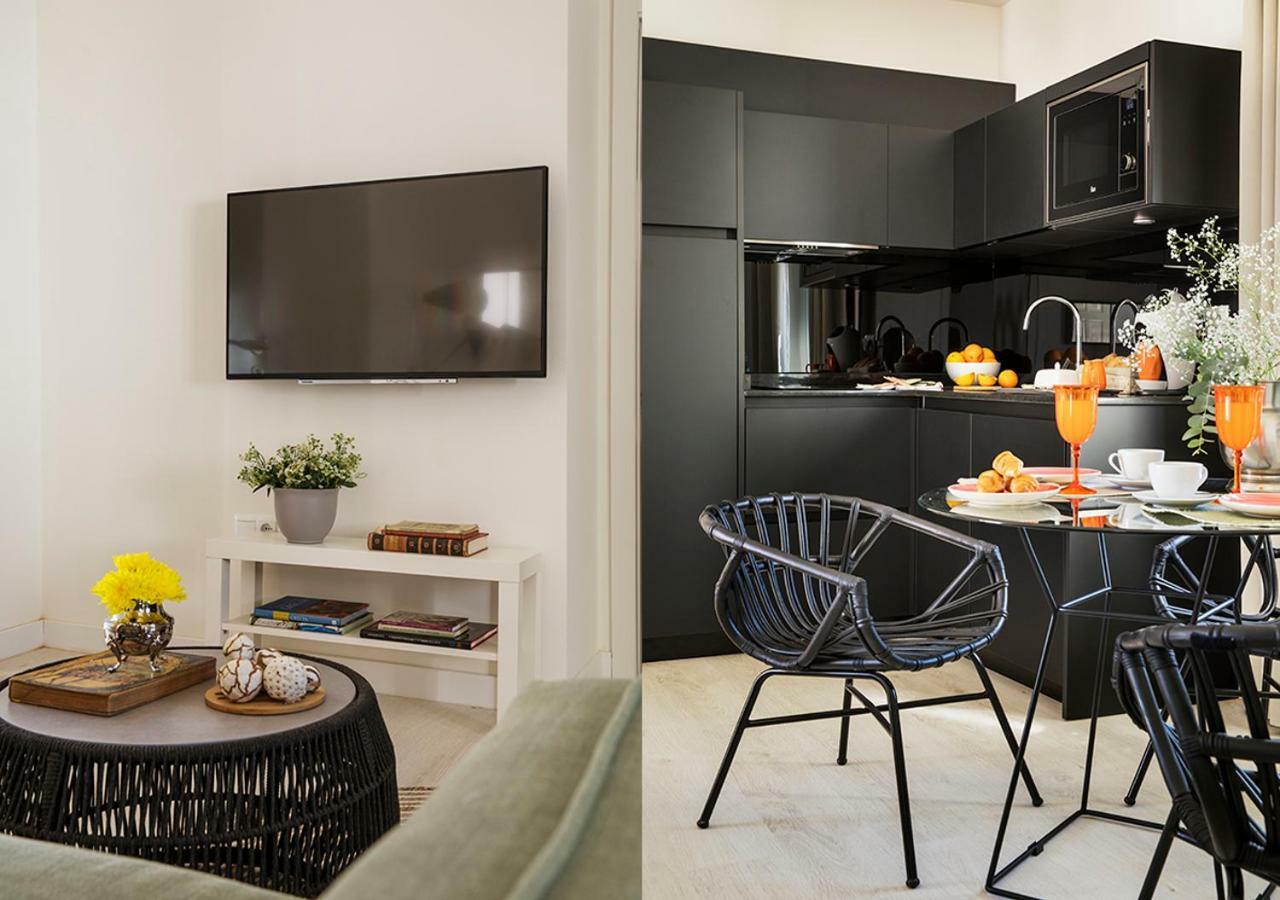 Santa Paula Pool & Luxury Apartment Seville