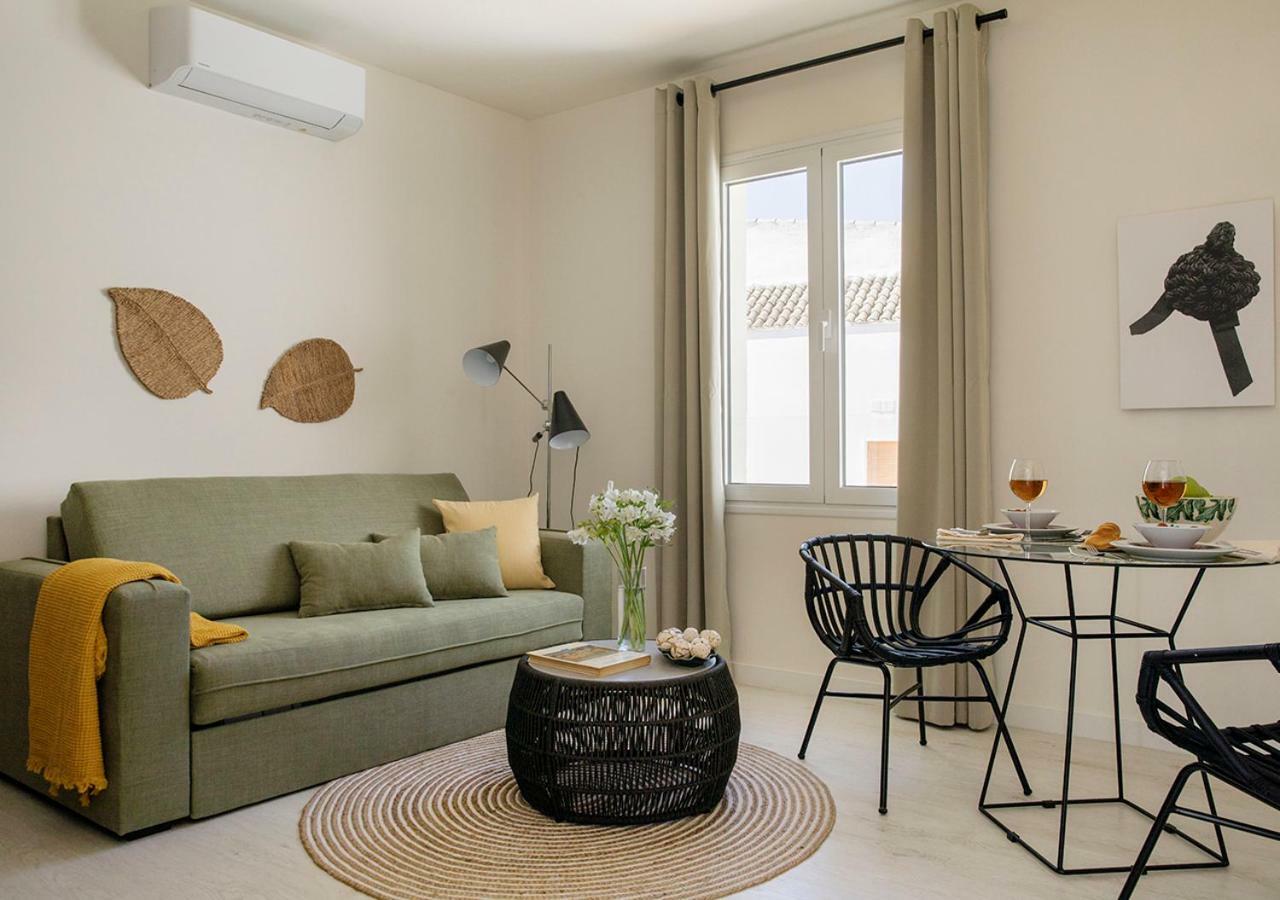 Santa Paula Pool & Luxury Apartment Seville