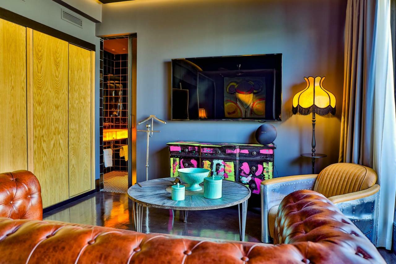Lobby 5*