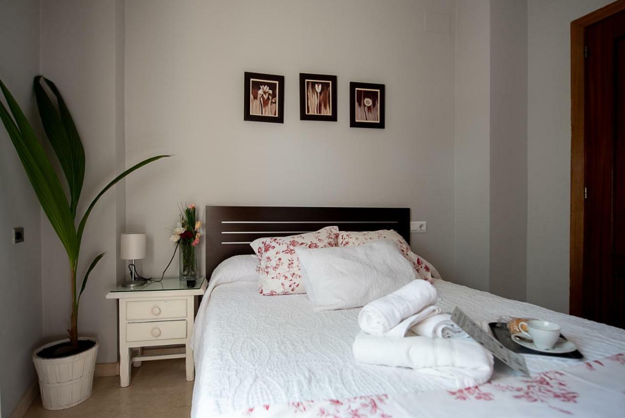 Guest house La Muralla Seville
