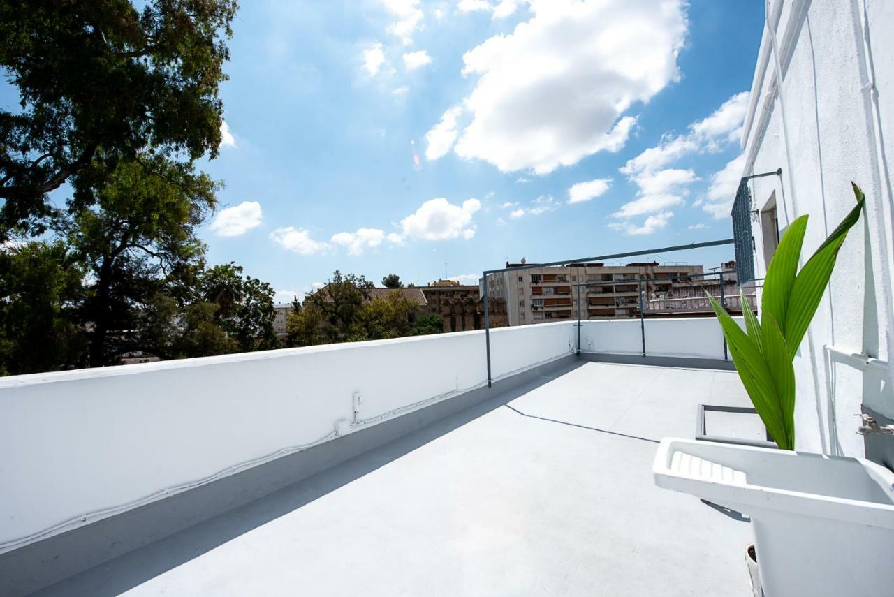 Guest house La Muralla Seville