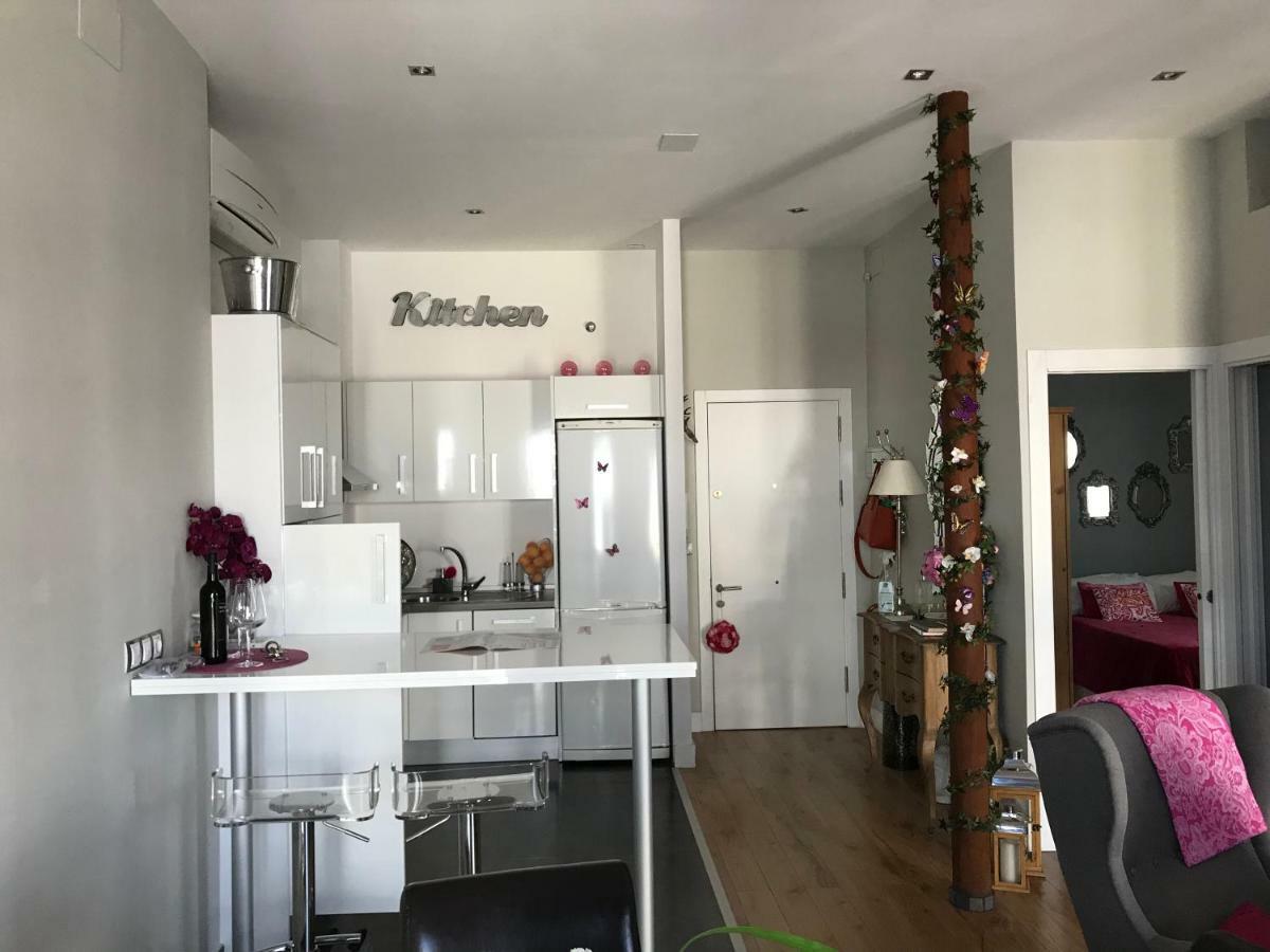 Pink Apartment *