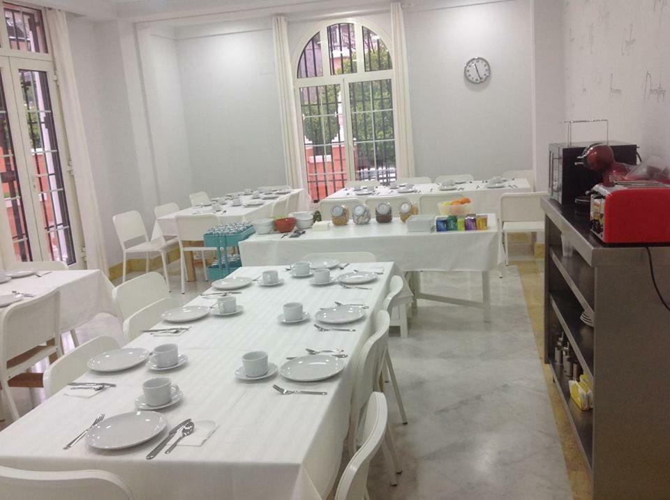 Apartment Colegio Mayor Careu - Women Only - Community Seville