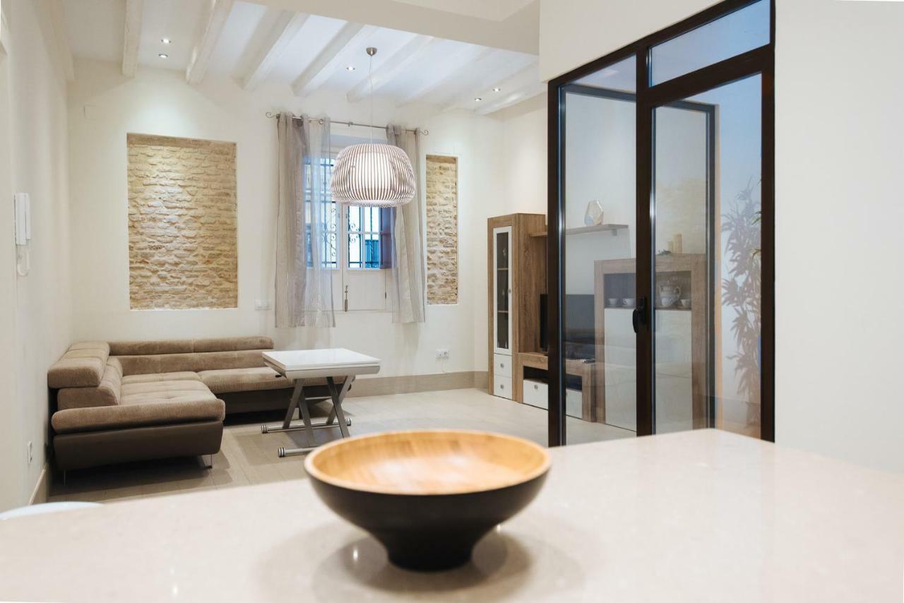 Luxury Penuelas Free Parking Apartment