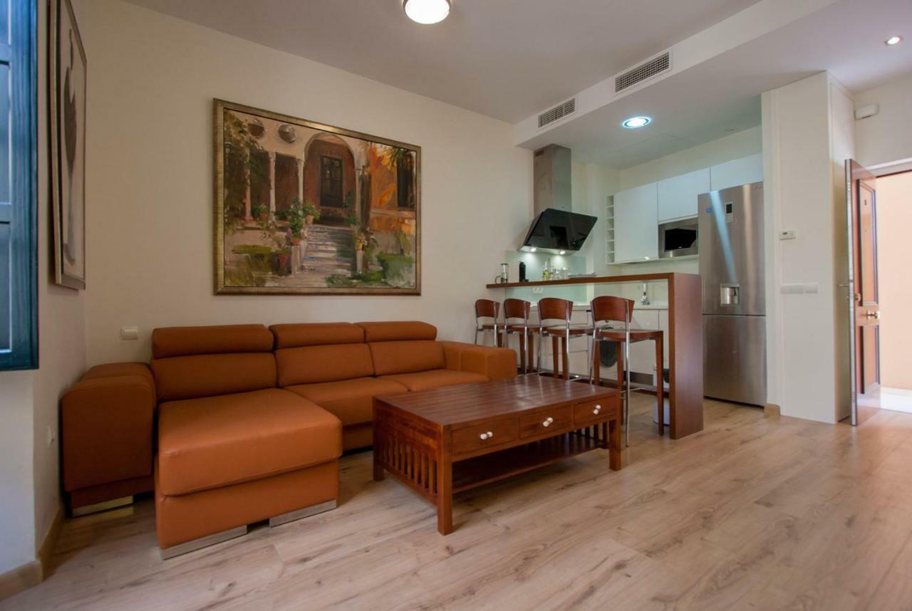 Escapada Romantica, 2 Pax, Centro Historico Seville