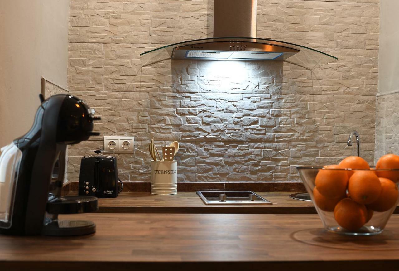 Alameda Apartment