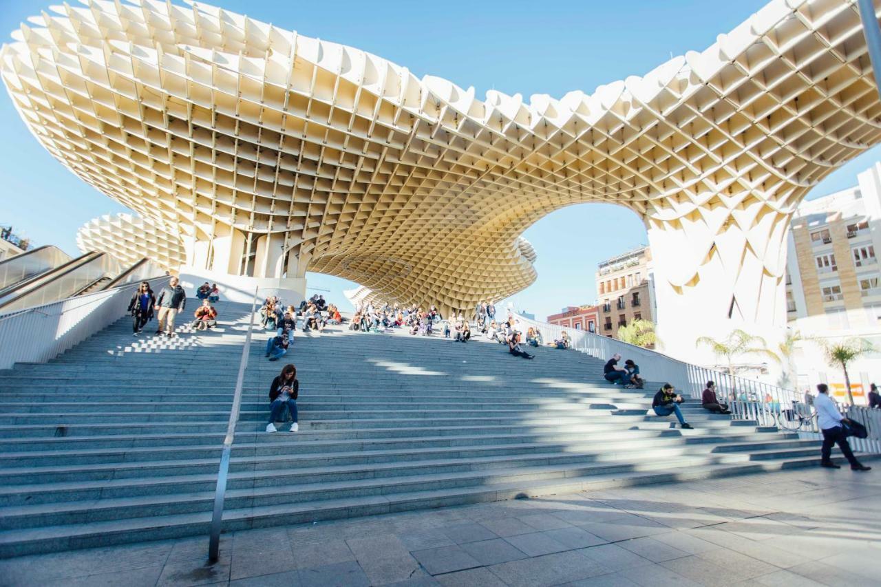 One & Lux- Lagar Seville