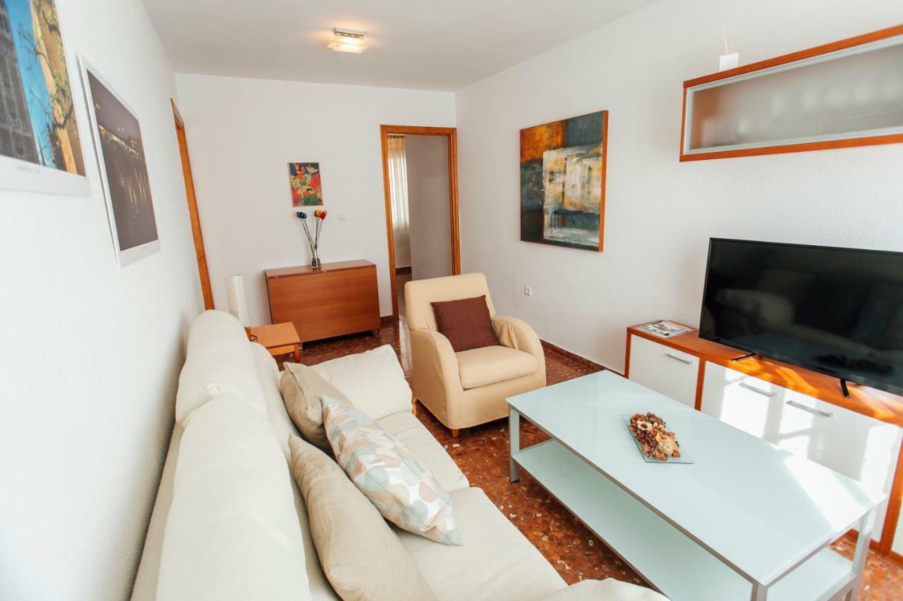 Apartment Comfortable- 2bd 1bth- Triana *