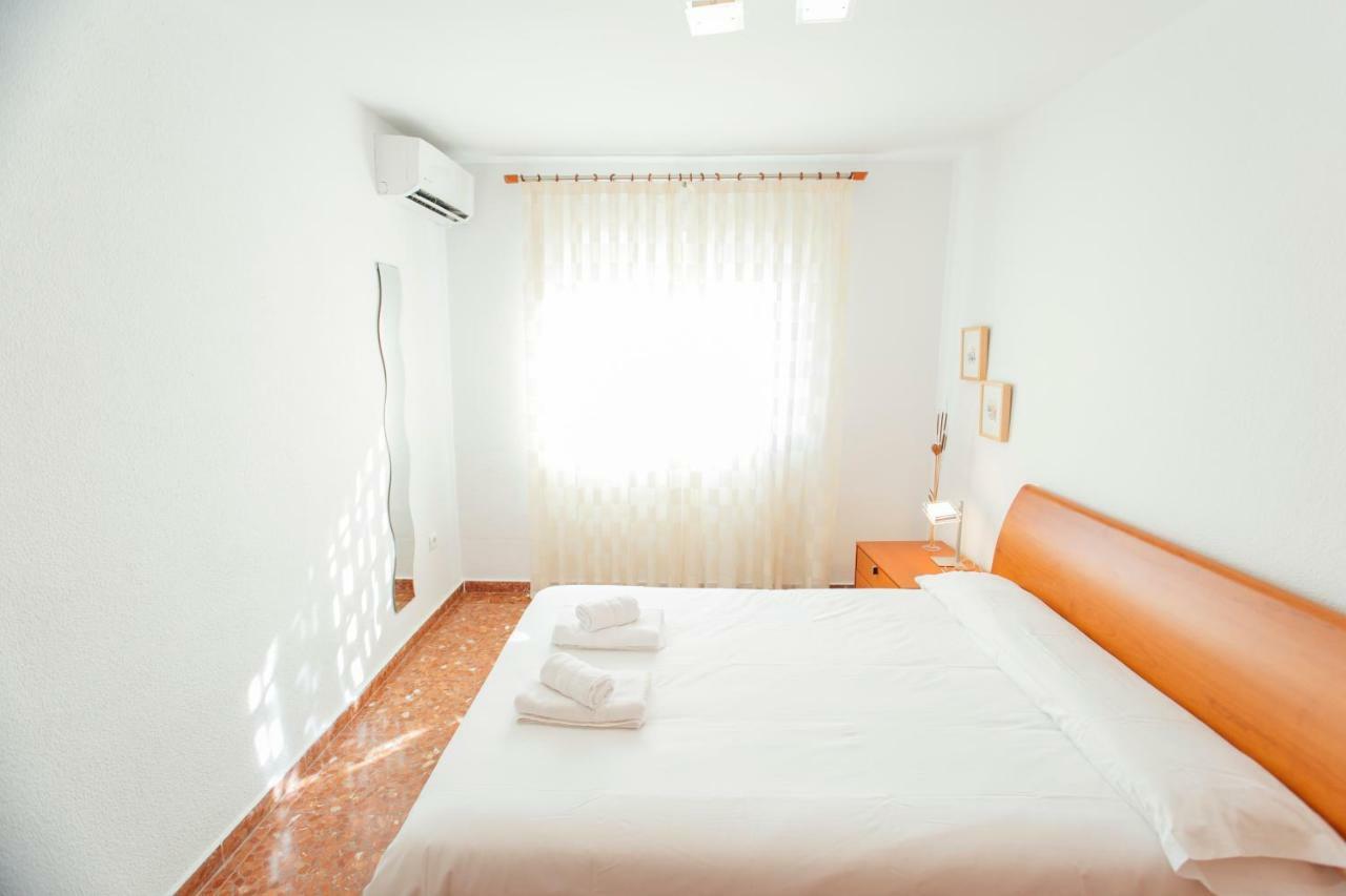 Apartment Comfortable- 2bd 1bth- Triana *