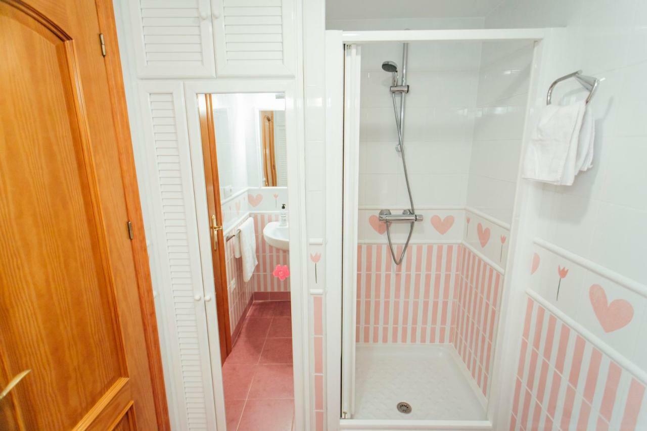Comfortable- 2bd 1bth- Triana Apartment
