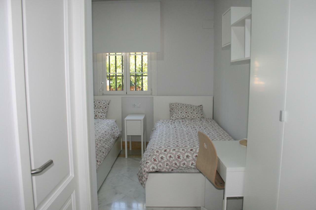Colegio Mayor Careu - Women Only - Community Seville