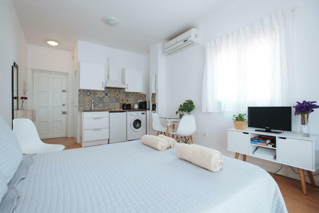 Charming Terrace - Sunny Chill Out Terrace Apartment