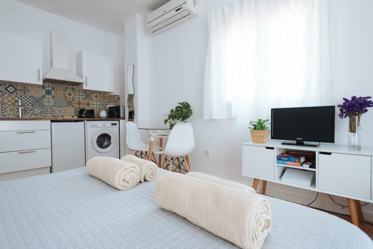 Apartment Charming Terrace - Sunny Chill Out Terrace *