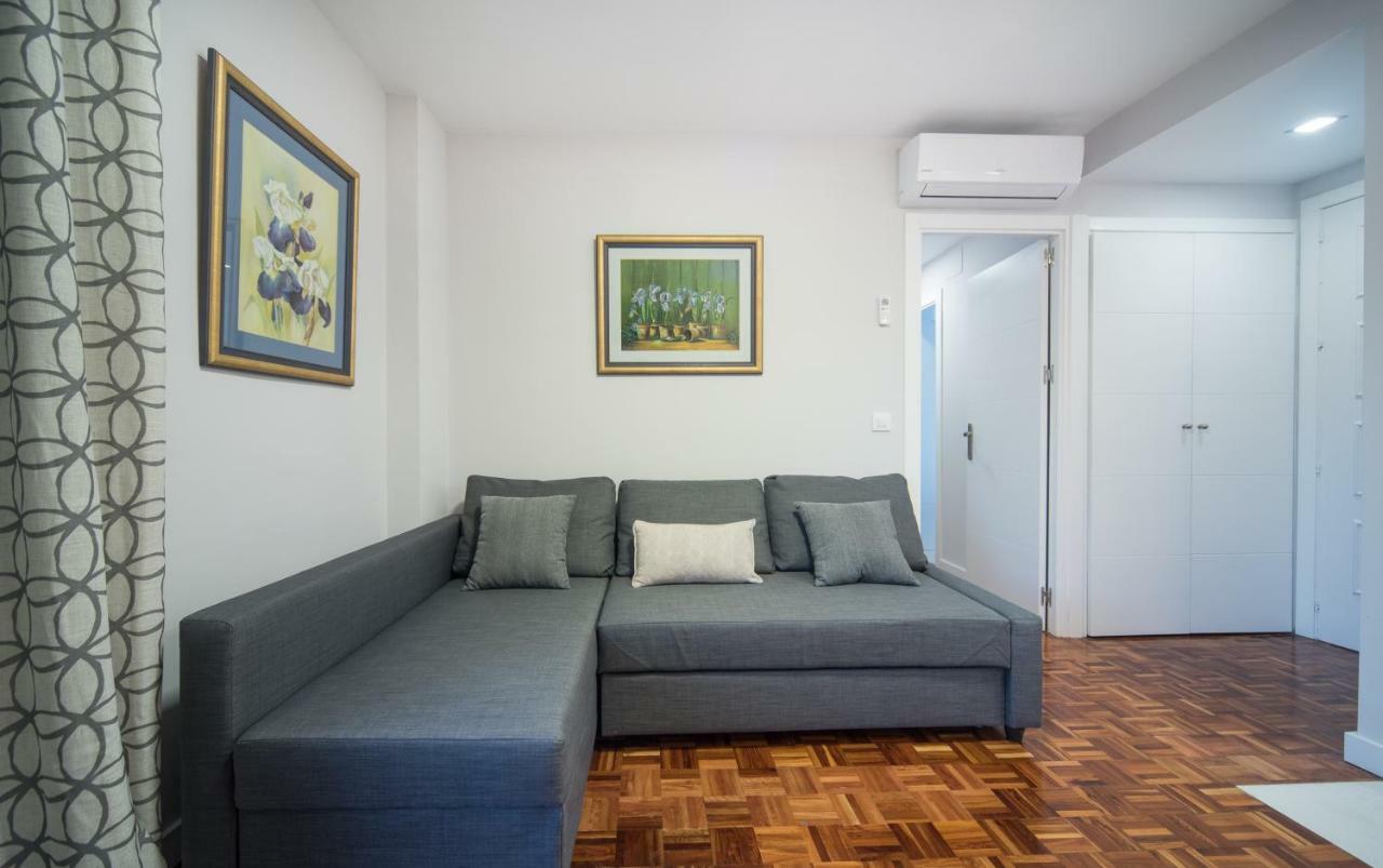 16 Calle Abad Gordillo * Sevilla