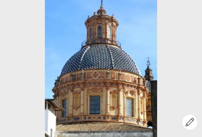 12 Calle Arrayan Seville