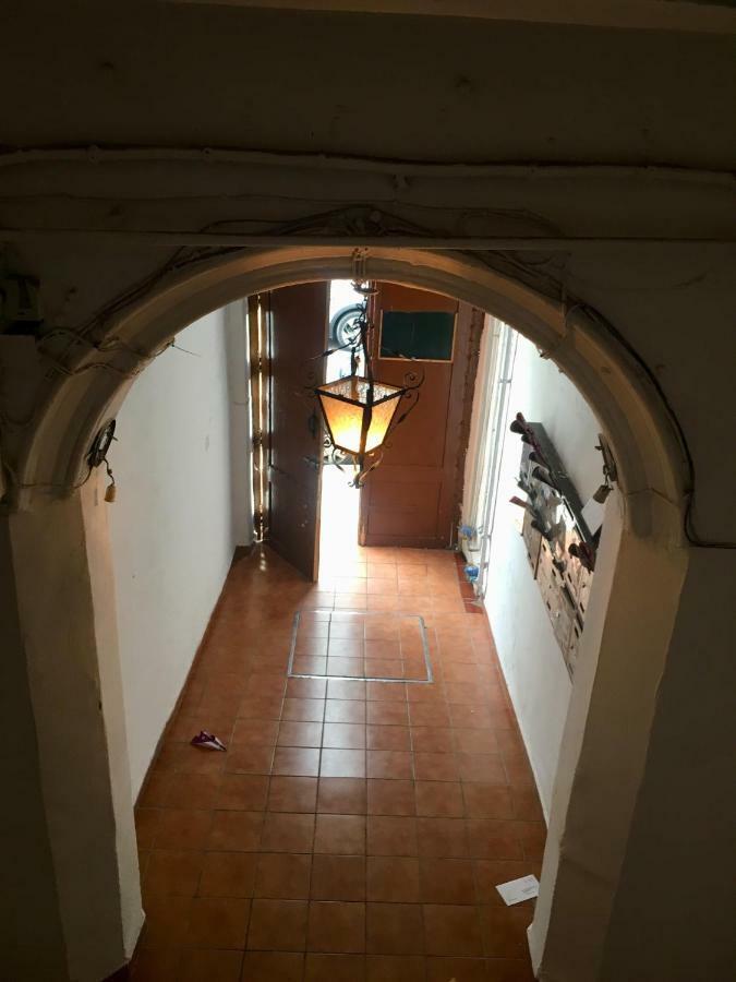La Maestranza Guest house *