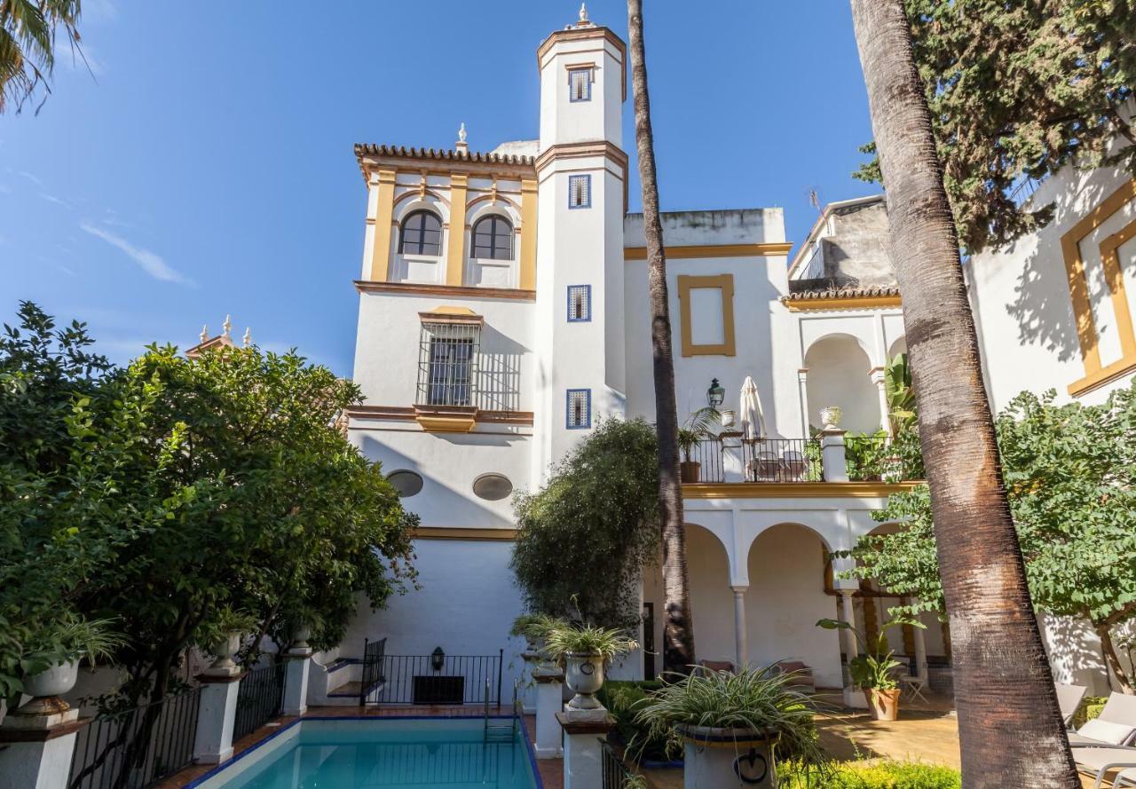 Elvira, Exclusive Pool And Gardens In The Heart Of Villa Seville