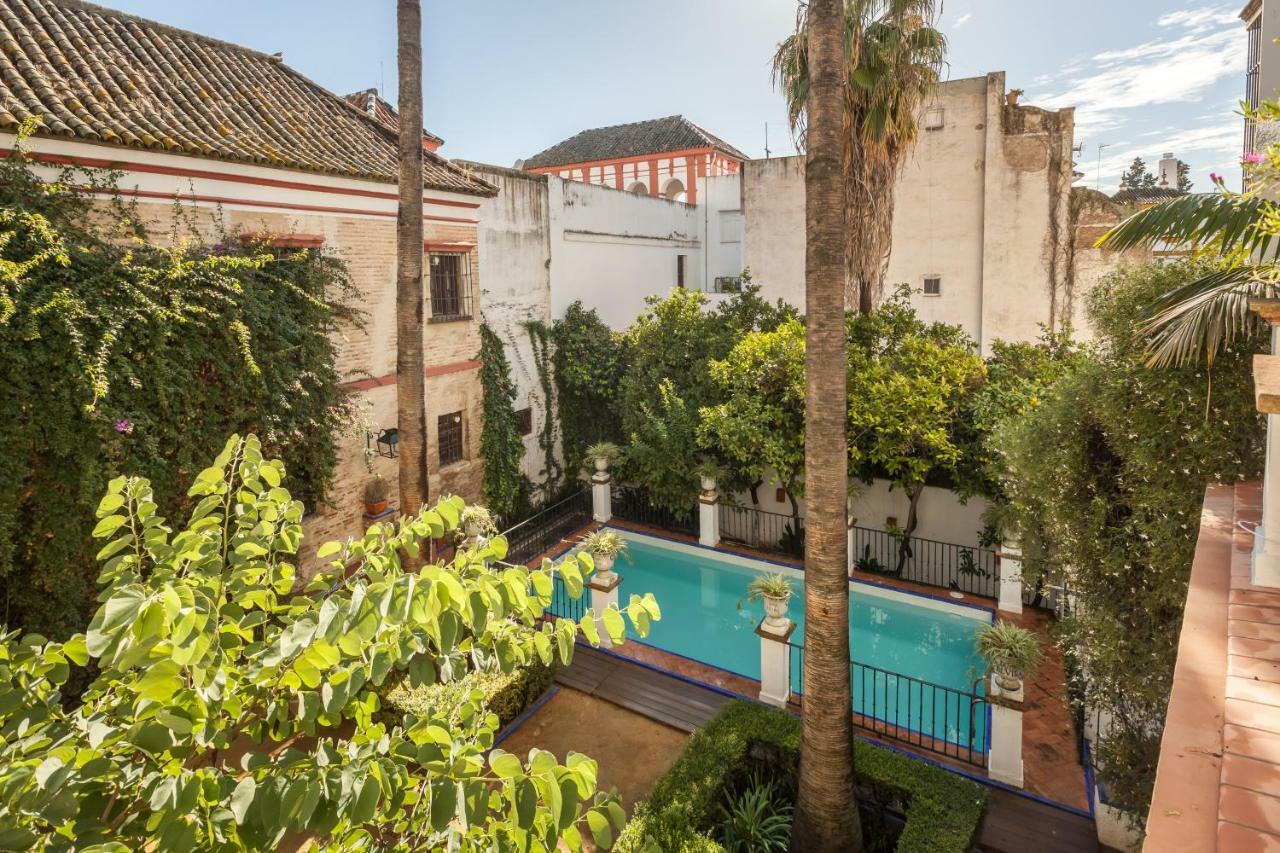 Elvira, Exclusive Pool And Gardens In The Heart Of Villa