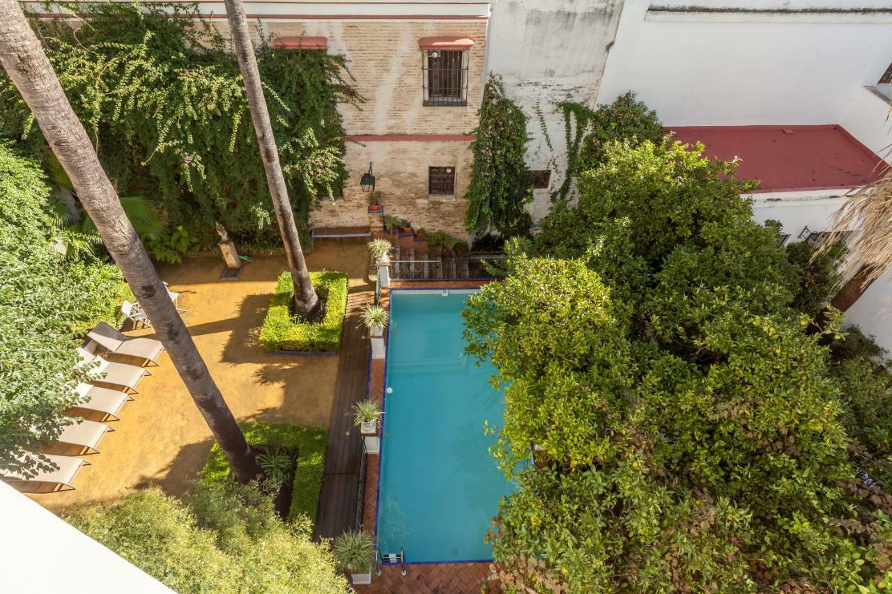 Elvira, Exclusive Pool And Gardens In The Heart Of Villa