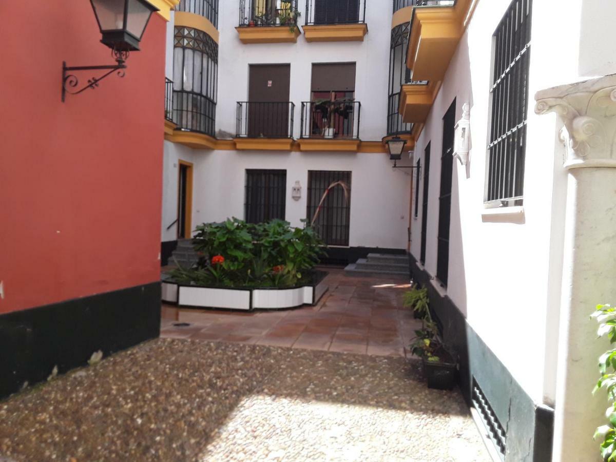 Junto A Casa Pilatos Apartment *