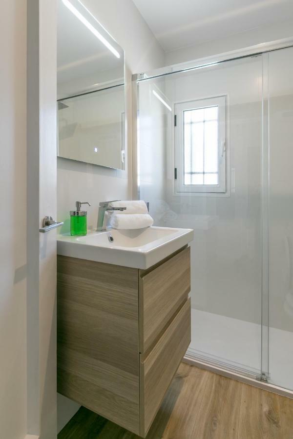 Atico En El Arenal. Real De La Carreteria Apartment Seville