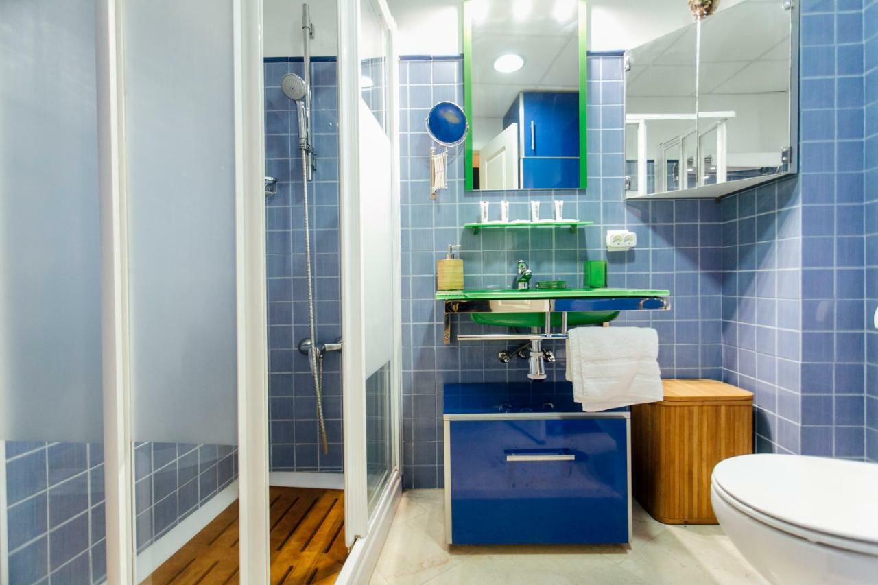 Bright Duplex W/ Terrace Apartment Seville