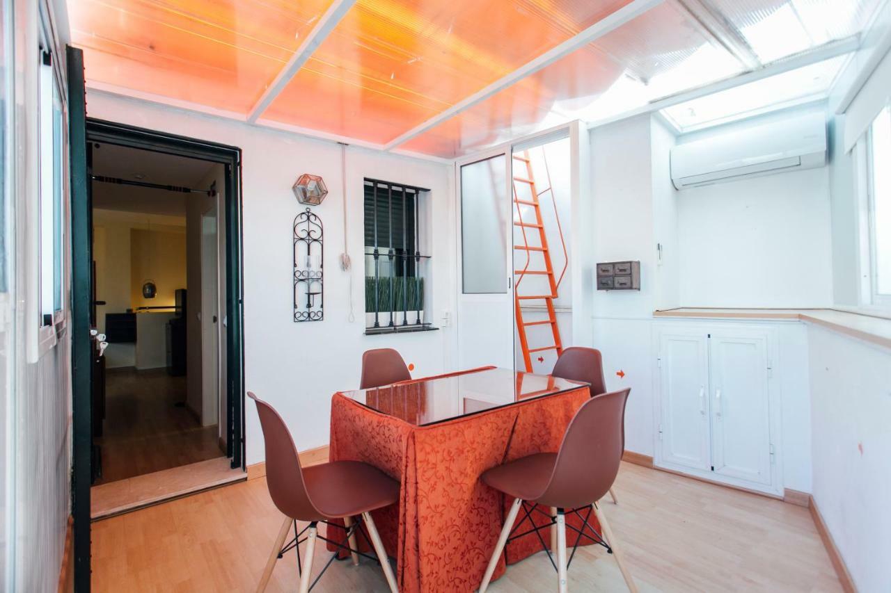 Bright Duplex W/ Terrace Apartment Seville