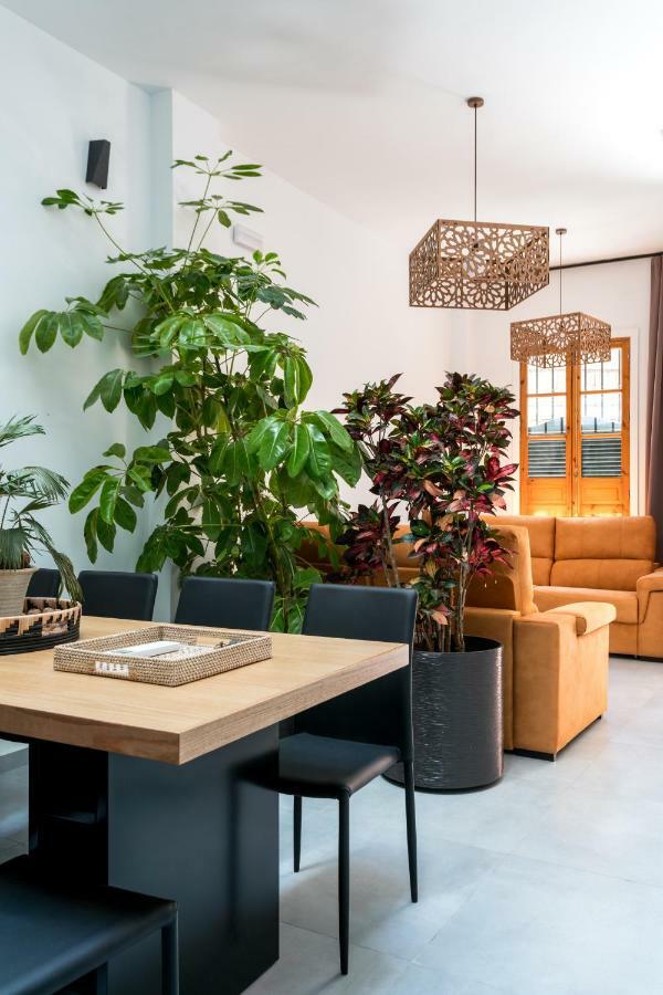 Unique House - Private Spa&pool -stayinseville