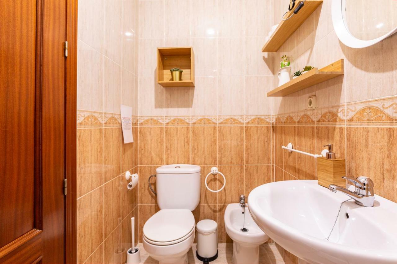 Apartment Serva La Bari Shared Seville