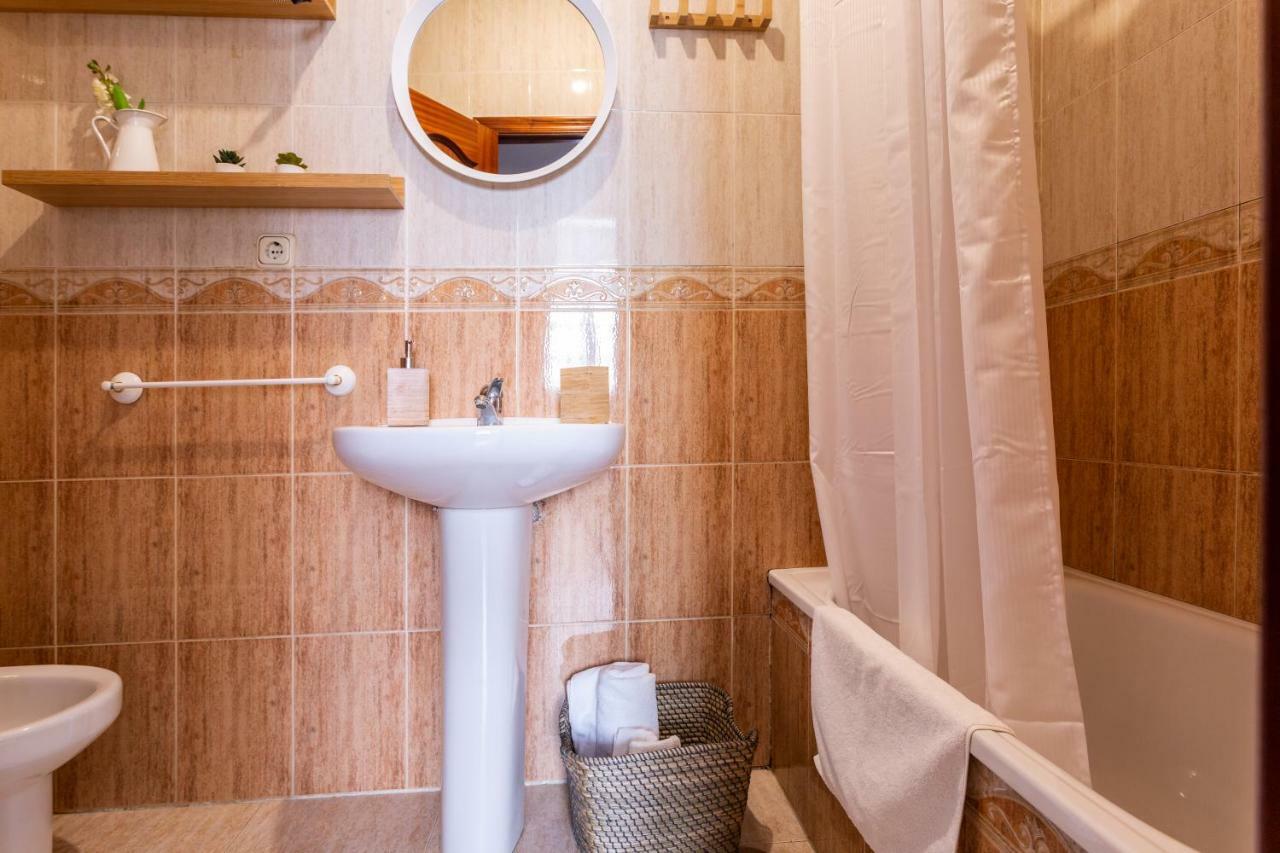 Serva La Bari Shared Seville
