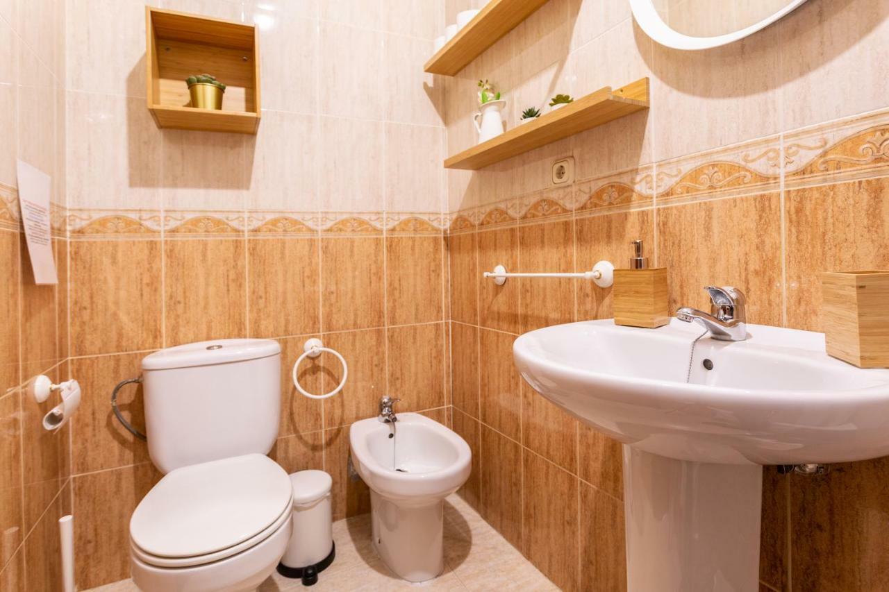 Serva La Bari Shared * Seville