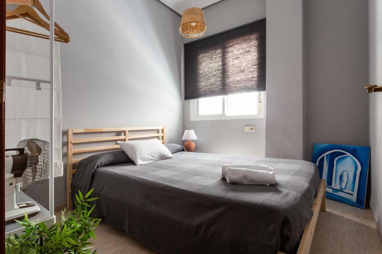 Serva La Bari Shared Seville